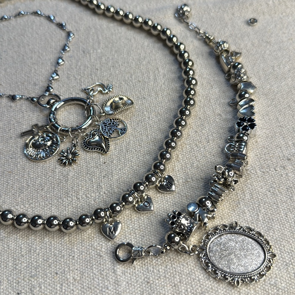 Charm Jewelry Set - Picture 4 of 4